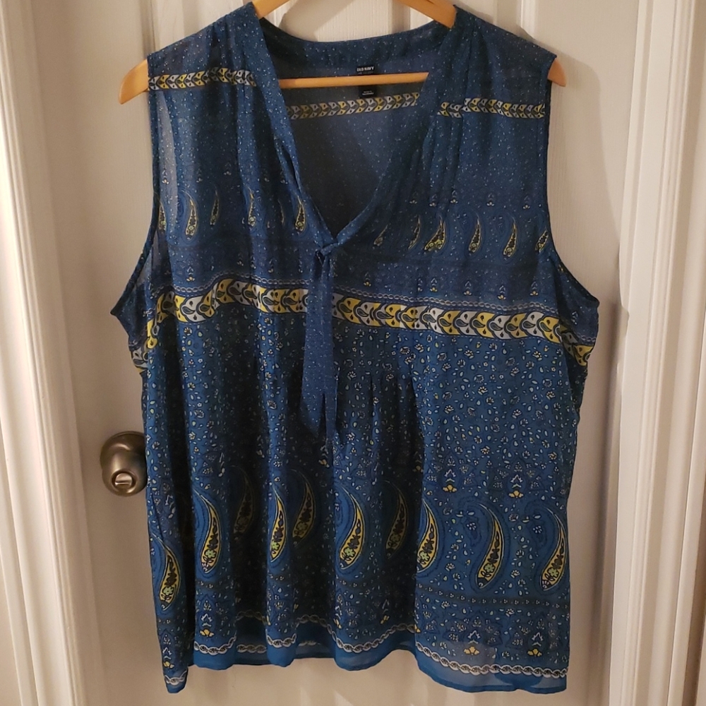 Old Navy flowy mesh-like tank blouse